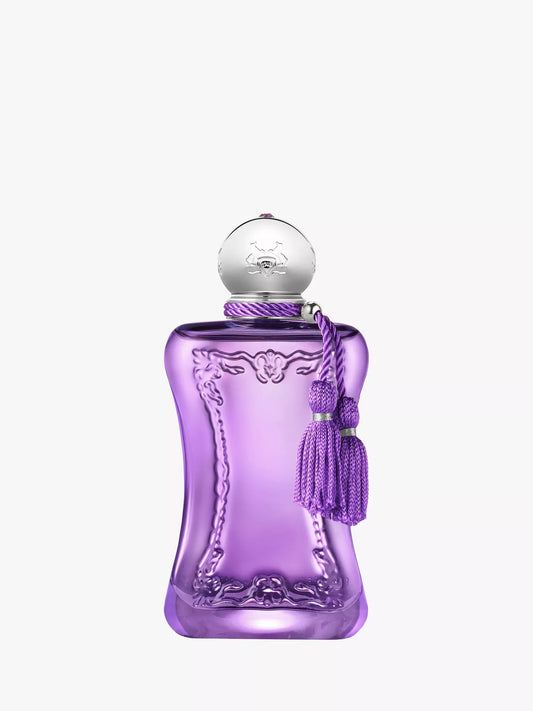PDM Palatine - This empowering, yet sophisticated Eau de Parfum revolves around a modern floral bouquet enhanced with fresh, fruity and powdery notes.