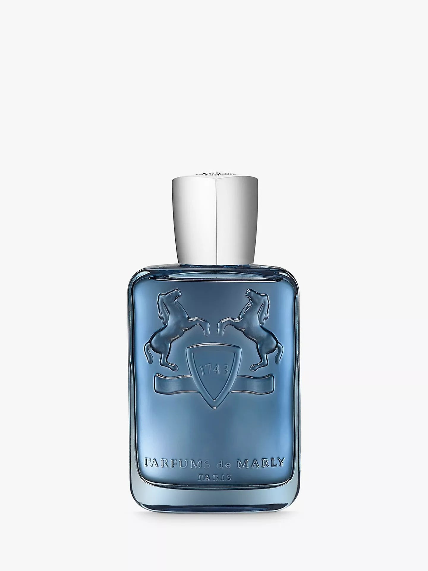 Light, forceful and fresh, PDM Sedley is an eau de parfum capturing watery and aerial scents that offer a true olfactory journey, with a freshness that follows you everywhere